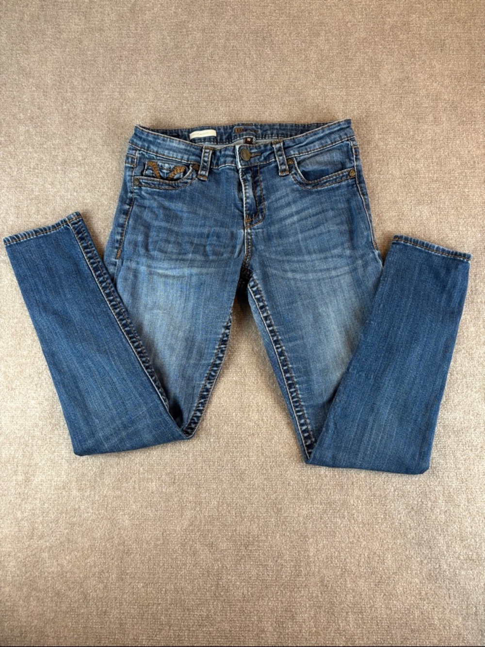 Kut from the Kloth "Ursula" Ankle Skinnyโ Denim Boho Western Jeans Size 10